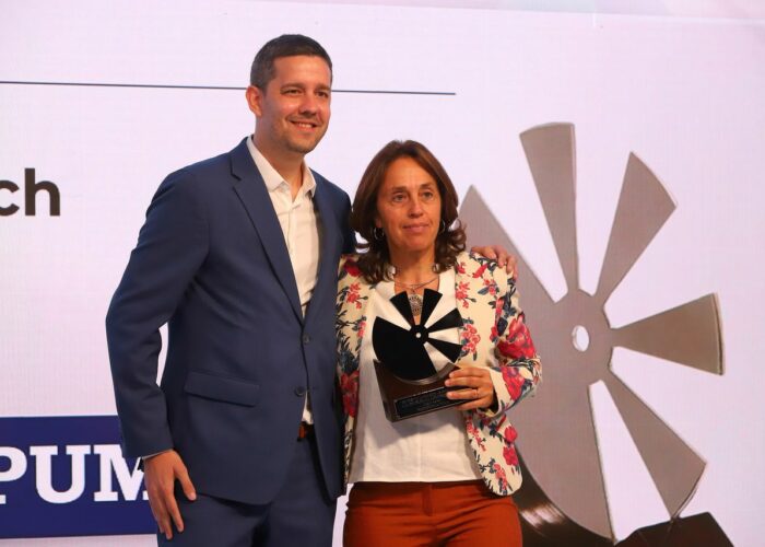 MEJOR AGTECH , Martín Sciarrillo (CTO de Microsoft Argentina) y Maria Di Nápoli (Plataforma PUMA,CEO y Founder ) JPG